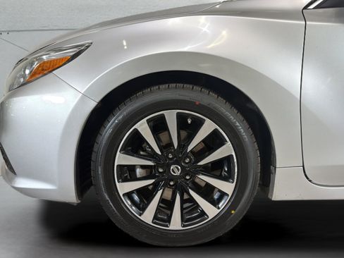 Used 2018 Nissan Altima 2.5 SL FWD image 36
