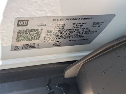 New 2026 Chevrolet Trax RS w/ Sunroof Package FWD image 35
