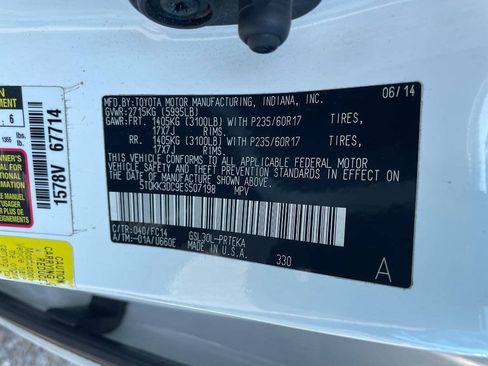 Used 2014 Toyota Sienna LE FWD image 32