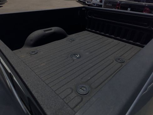 Used 2024 RAM 2500 Big Horn w/ Night Edition AWD/4WD image 8