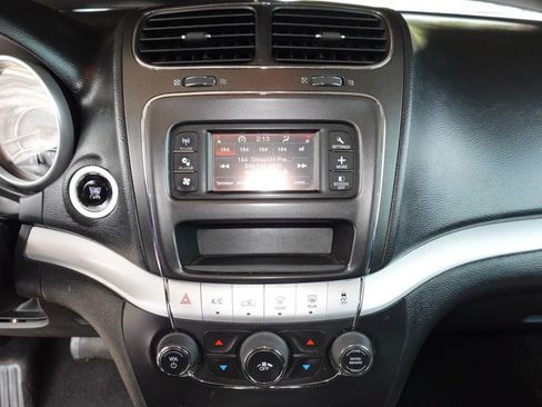 Used 2014 Dodge Journey American Value Package w/ Flexible Seating Group FWD image 14