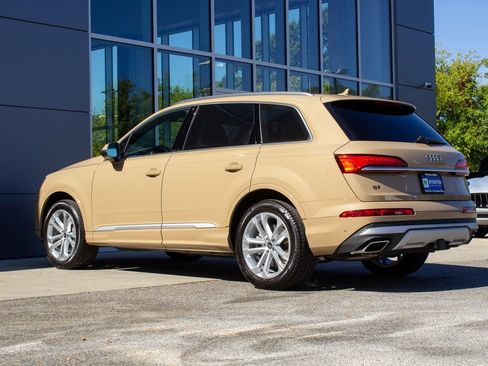 Used 2025 Audi Q7 3.0T Premium Plus image 8