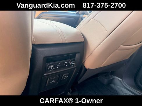 Used 2023 Chevrolet Traverse Premier image 26