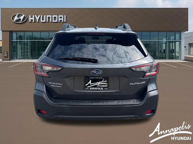 Used 2024 Subaru Outback Premium AWD/4WD image 4