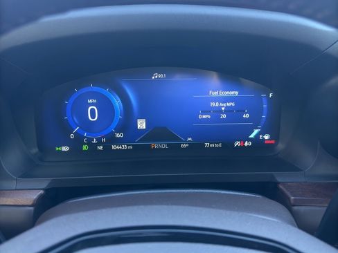 Used 2022 Ford Explorer King Ranch w/ Technology Package image 17