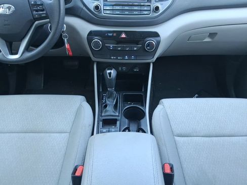Used 2017 Hyundai Tucson SE w/ SE Popular Package 02 AWD/4WD image 31