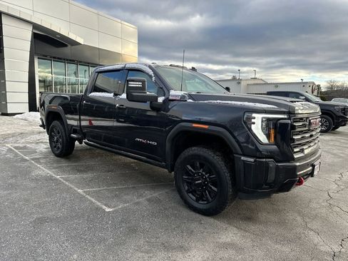 Used 2024 GMC Sierra 3500 AT4 w/ AT4 Premium Plus Package image 7
