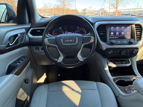 Used 2020 GMC Acadia SLE w/ Driver Convenience Package image 13