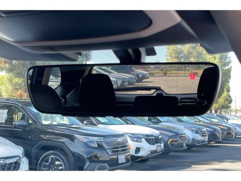 Used 2025 Subaru Outback Premium image 25