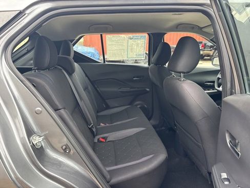 Used 2020 Nissan Kicks SV image 15
