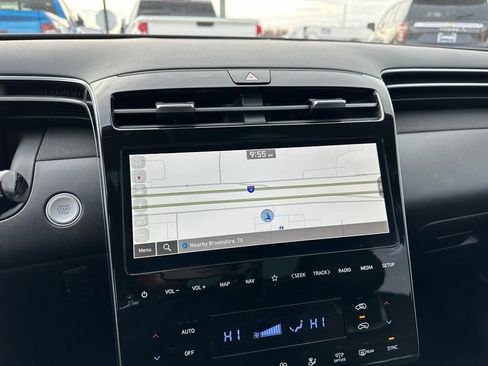 Used 2024 Hyundai Tucson Limited image 21