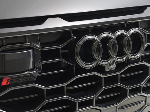 Used 2023 Audi RS Q8 image 23