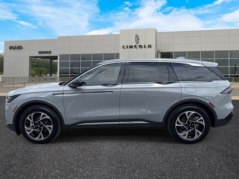 New 2026 Lincoln Nautilus Premier AWD/4WD image 6