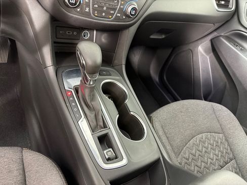 Used 2022 Chevrolet Equinox LT FWD image 17