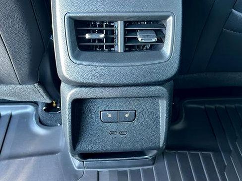 New 2026 Chevrolet Equinox EV LT image 14