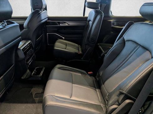 New 2026 Jeep Grand Wagoneer Limited image 13