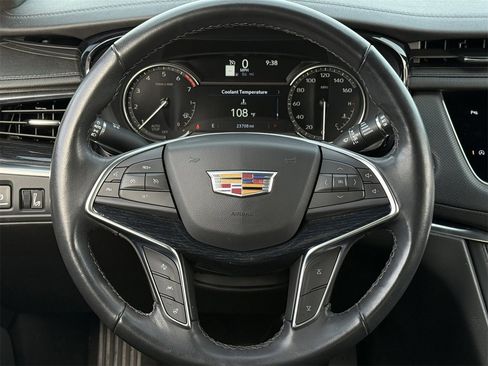 Used 2024 Cadillac XT5 Premium Luxury image 11