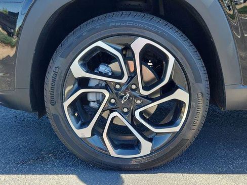 Used 2025 Chevrolet Trax RS w/ Driver Confidence Package FWD image 22