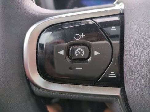 Certified 2025 Volvo S60 B5 Plus AWD/4WD image 18