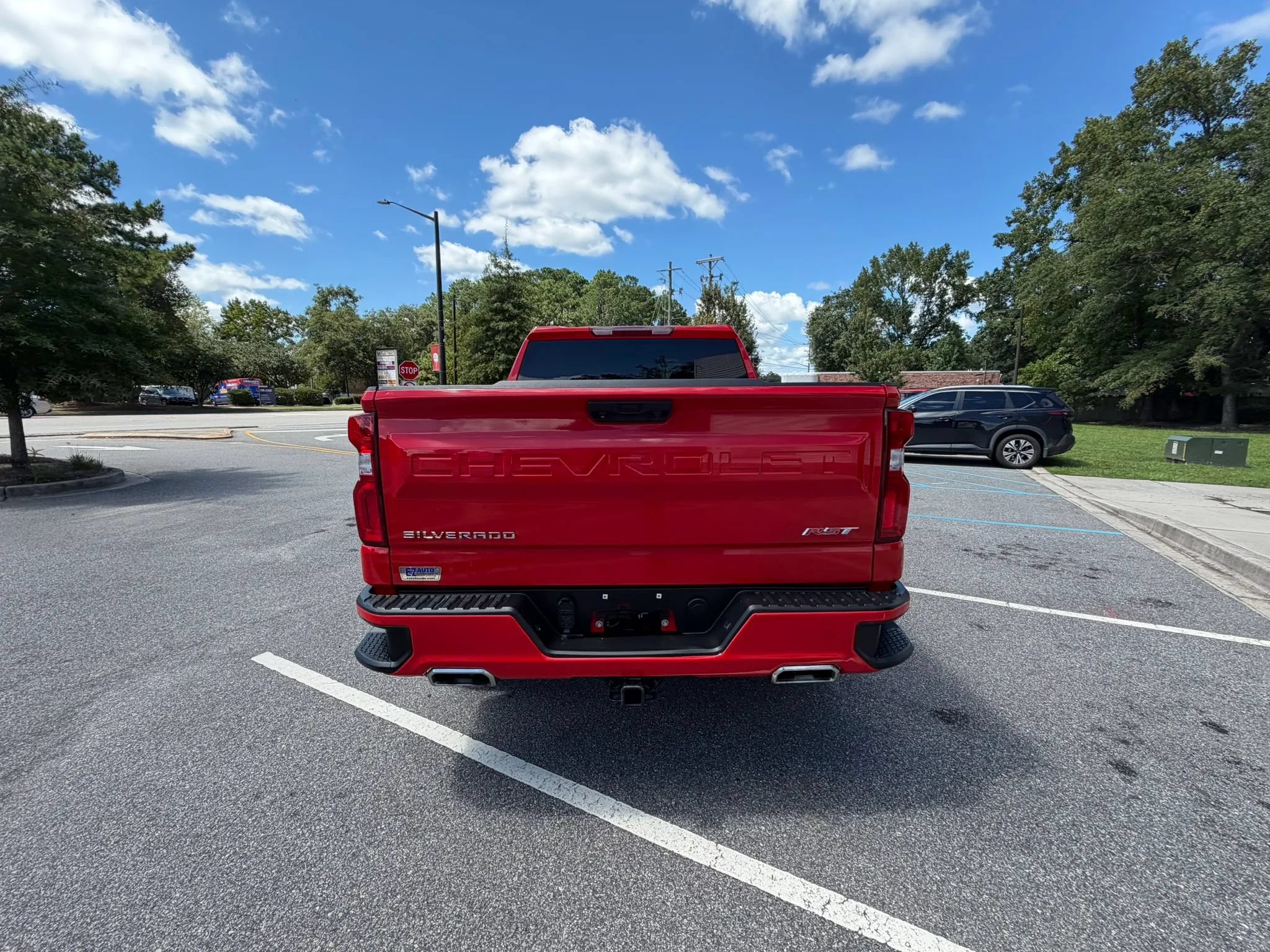 Used 2022 Chevrolet Silverado 1500 RST w/ Z71 Off-Road Package AWD/4WD image 8