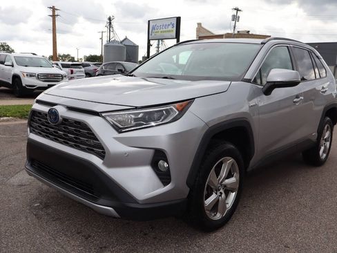 Used 2019 Toyota RAV4 Limited w/ Carpet Mat Package AWD/4WD image 1