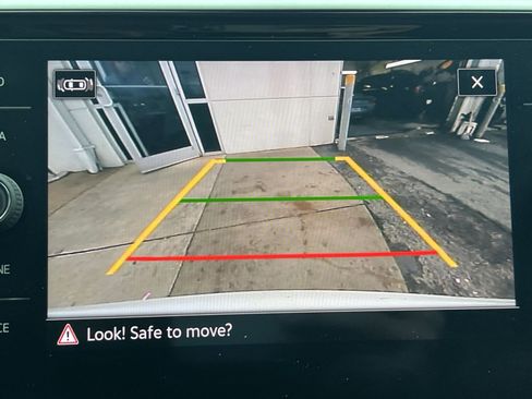 Used 2022 Volkswagen Atlas SEL R-Line image 19