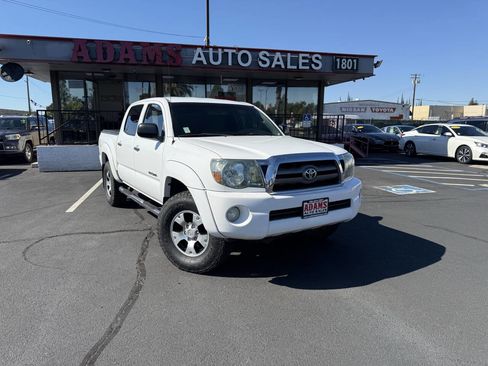 Used 2010 Toyota Tacoma 4x4 Double Cab image 1