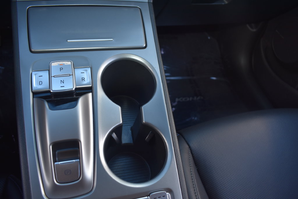 Certified 2023 Hyundai Kona Limited FWD image 33