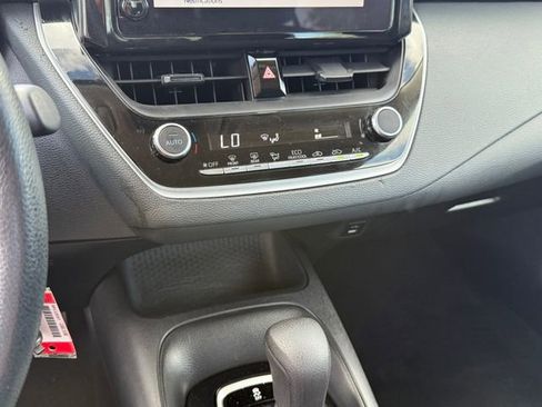 Used 2024 Toyota Corolla LE image 21