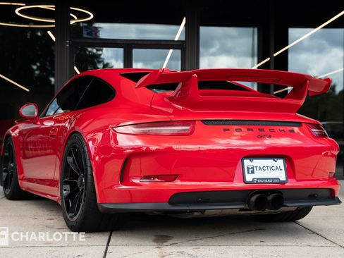 Used 2015 Porsche 911 GT3 RWD image 11
