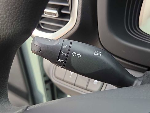 New 2026 Hyundai Venue SE image 26