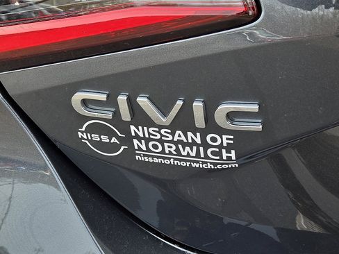 Used 2025 Honda Civic Sport image 30