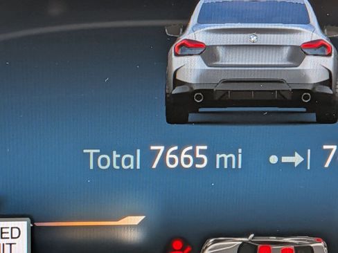 Used 2025 BMW 230i Coupe w/ M Sport Package image 22