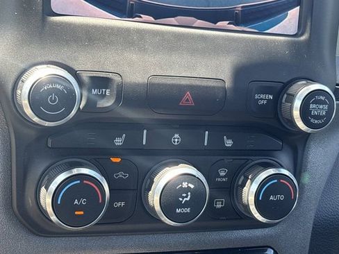 Used 2023 RAM 1500 Big Horn AWD/4WD image 35