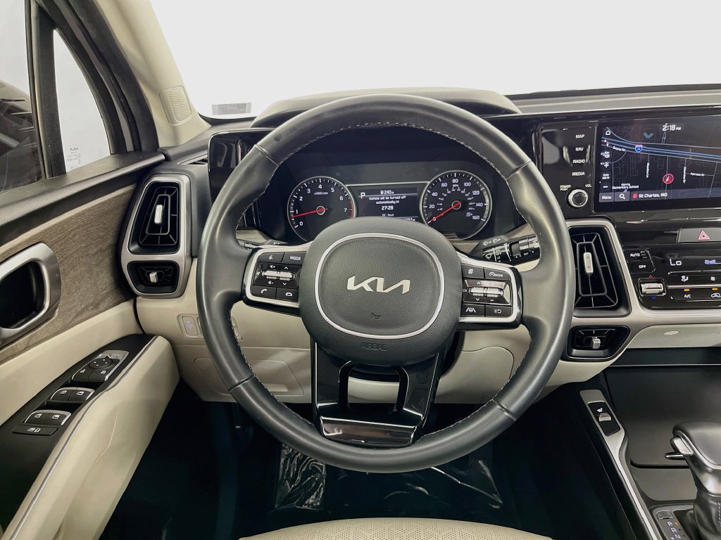 Used 2023 Kia Sorento S AWD/4WD image 11