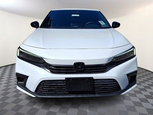 Used 2022 Honda Civic Sport image 2