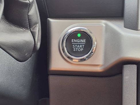 Used 2022 Ford F150 XLT w/ Equipment Group 302A High image 10