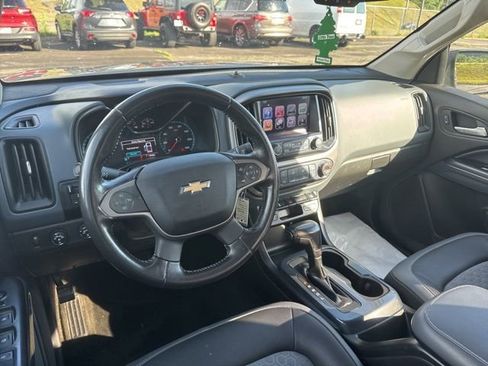 Used 2017 Chevrolet Colorado Z71 AWD/4WD image 11