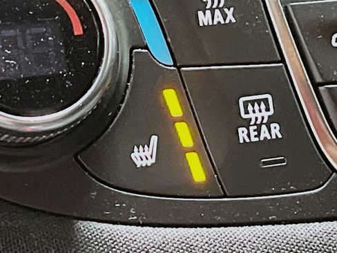 Used 2024 Chevrolet Malibu LT image 19