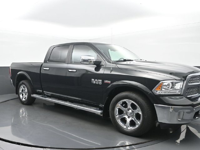 Used 2017 RAM 1500 Laramie w/ Convenience Group AWD/4WD image 7