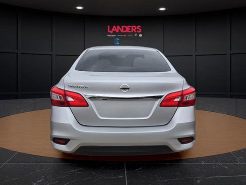 Used 2018 Nissan Sentra S FWD image 3