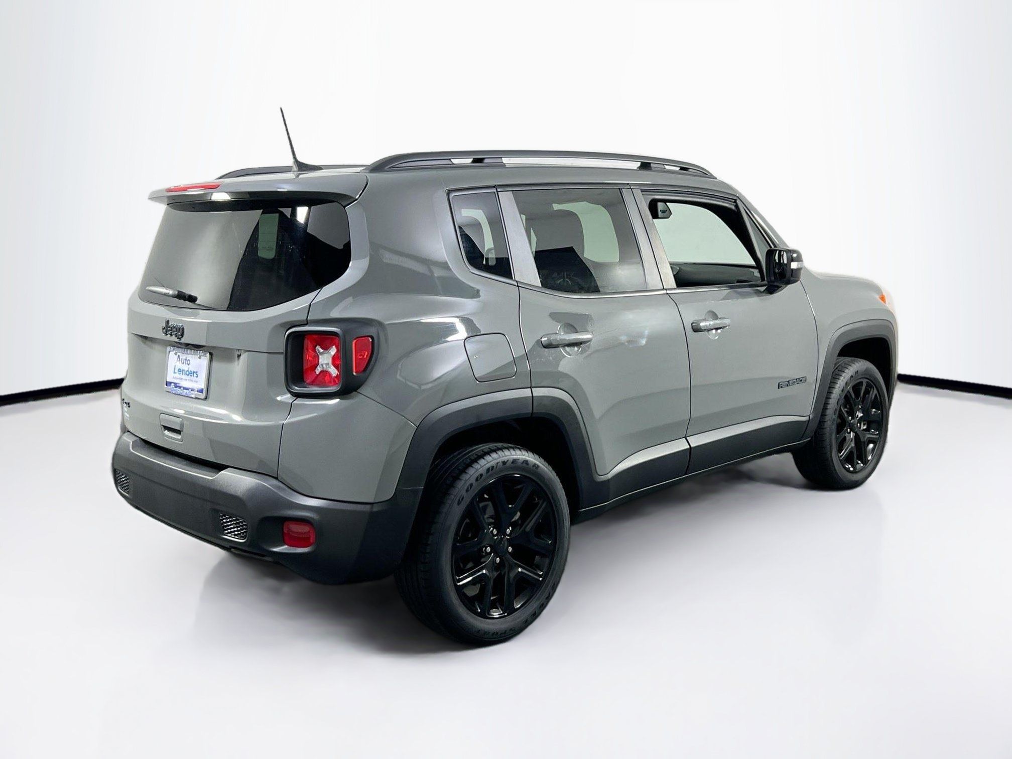 Used 2022 Jeep Renegade Altitude AWD/4WD image 5