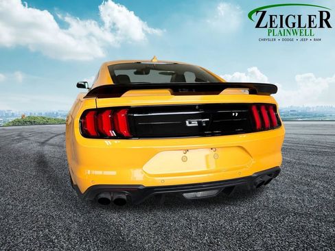 Used 2022 Ford Mustang GT Premium RWD image 4