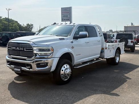 Used 2021 RAM 4500 Laramie AWD/4WD image 3