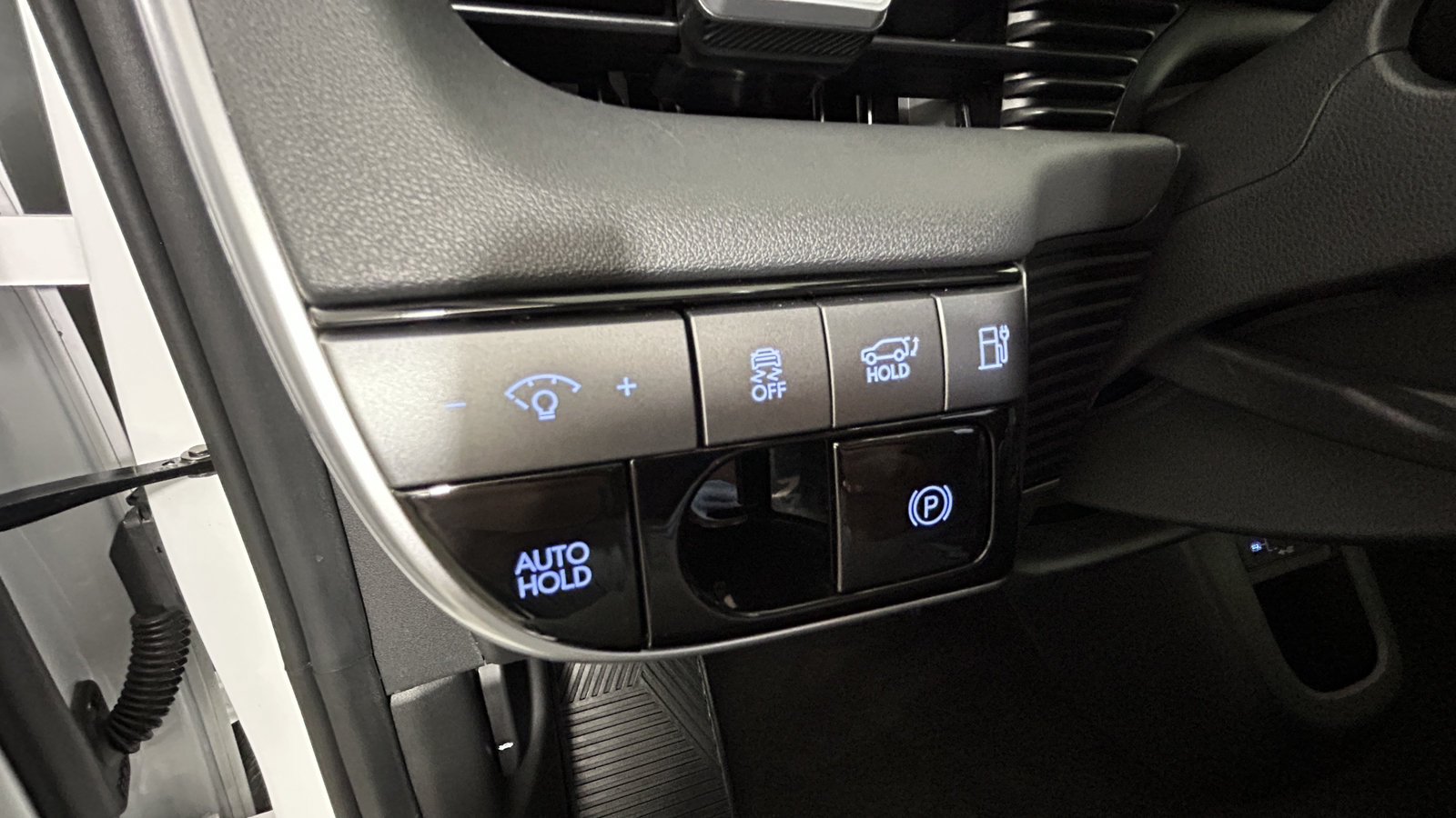 Used 2025 Hyundai Ioniq 5 Limited AWD/4WD image 24