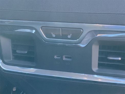 Used 2023 GMC Sierra 1500 SLT w/ SLT Premium Plus Package image 31