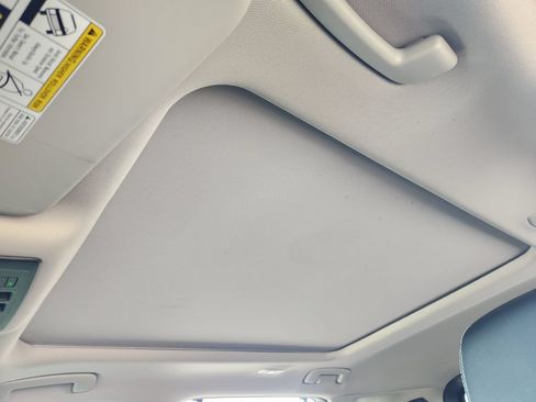 Used 2021 Nissan Rogue SL FWD image 18