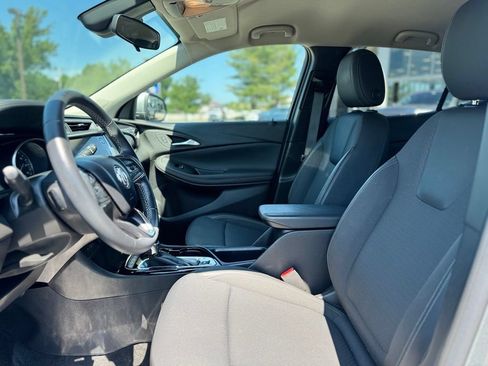 Used 2023 Buick Encore GX Preferred w/ Cold Weather Comfort Package AWD/4WD image 16
