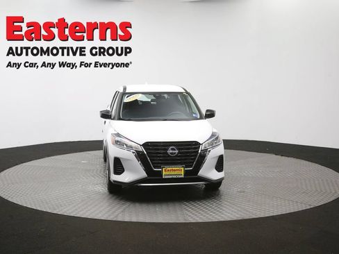 Used 2022 Nissan Kicks S FWD image 50
