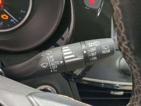 Used 2017 Buick Envision Premium image 38